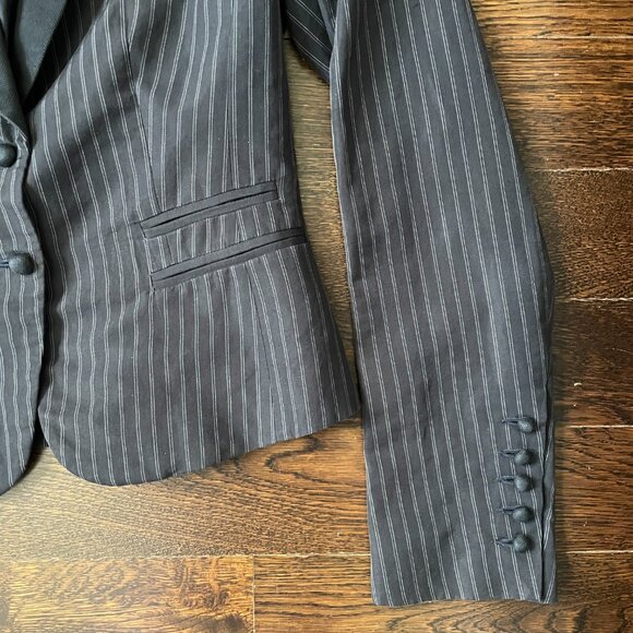 Tara Jarmon Navy Pinstripe Short Blazer-Size 36 (US 4) - Picture 5 of 9